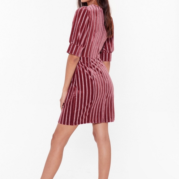 NEW 🌺 Velvet Glitter Mini Dress NWT - Picture 4 of 6